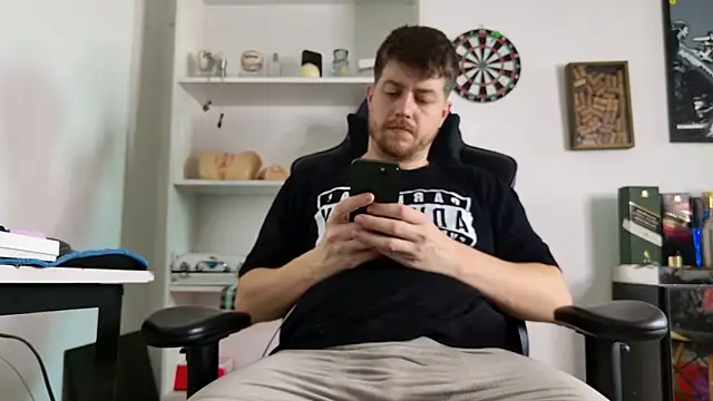 aaron nvk online show from March 16, 7:05 pm