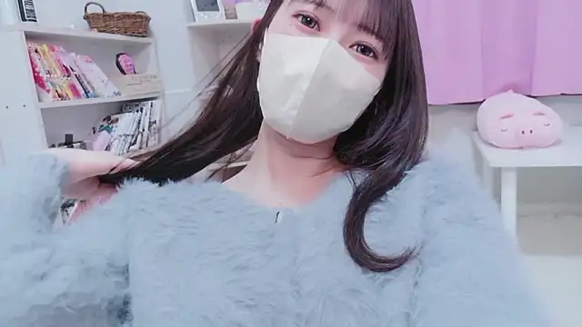 MOEMOE-Q online show from March 19, 5:57 pm