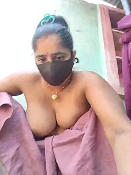 Snapshot of Falguni_Desai chatting on June 5, 5:45 am Falguni Desai online show from June 5, 5:45 am