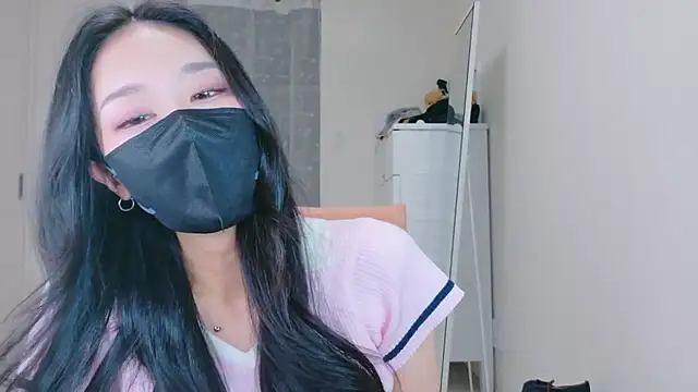 Snapshot of ramuchan_desu chatting on July 6, 12:06 am ramuchan desu online show from July 6, 12:06 am