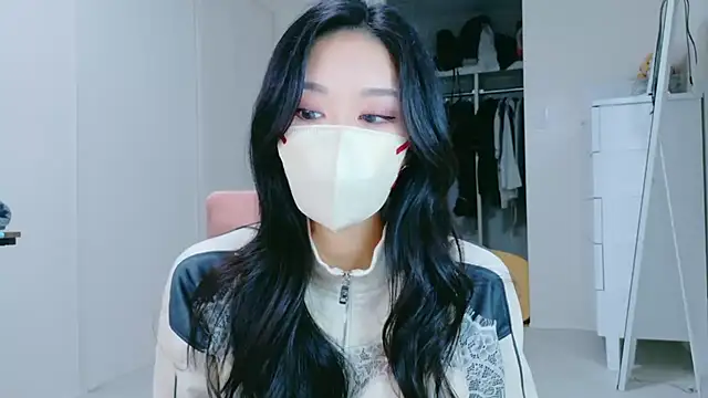 ramuchan desu online show from October 27, 2:23 am