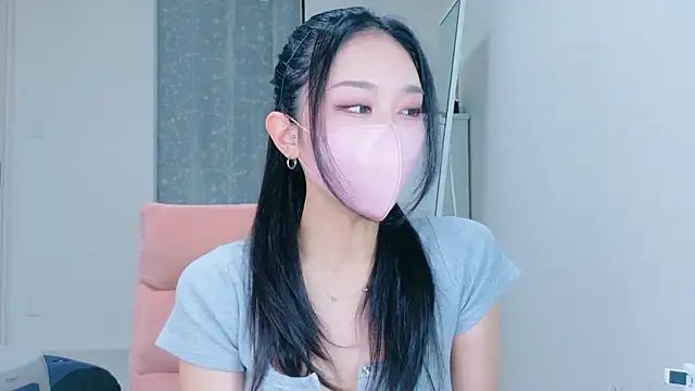 Snapshot of ramuchan_desu chatting on June 25, 12:08 am ramuchan desu online show from June 25, 12:08 am