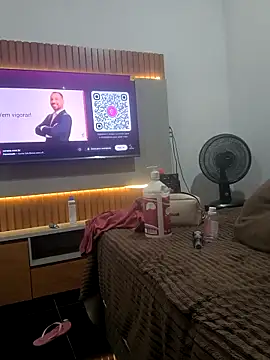 Snapshot of jojo_surfistinha89 chatting on September 20, 11:10 pm jojo surfistinha89 online show from September 20, 11:10 pm