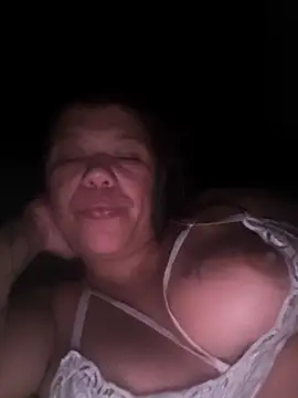 Snapshot of jojo_surfistinha89 chatting on November 3, 3:23 am jojo surfistinha89 online show from November 3, 3:23 am