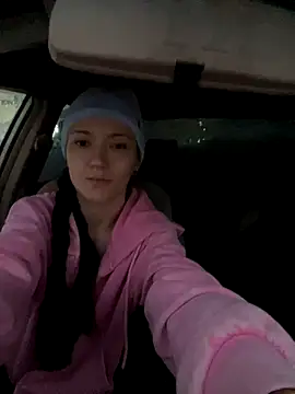 Snapshot of Just_fuunny_girl chatting on November 14, 10:52 am Just fuunny girl online show from November 14, 10:52 am