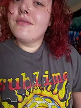 Snapshot of nuttiebuddy1 chatting on September 13, 5:02 pm nuttiebuddy1 online show from September 13, 5:02 pm