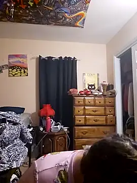 Snapshot of nuttiebuddy1 chatting on October 30, 5:17 am nuttiebuddy1 online show from October 30, 5:17 am