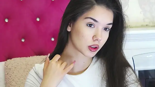 AlexisDevine online show from May 2, 4:18 am
