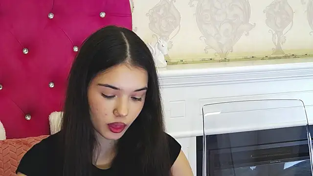 AlexisDevine online show from May 15, 4:21 am