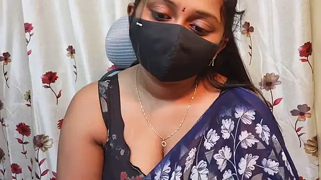 Snapshot of Pavani-Sexy chatting on July 17, 4:59 pm Pavani-Sexy online show from July 17, 4:59 pm