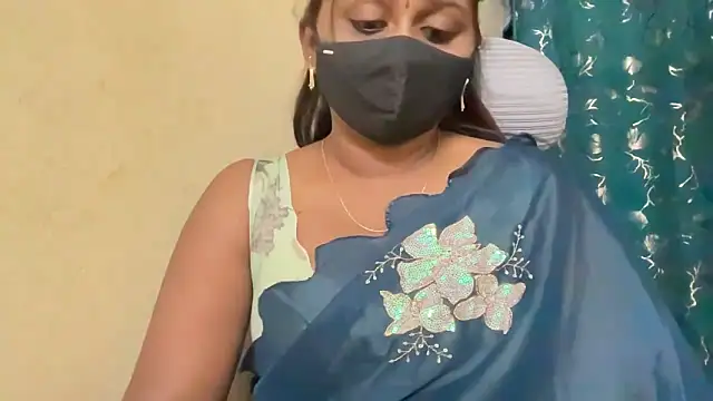 Pavani-Sexy online show from May 27, 7:10 pm