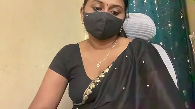 Pavani-Sexy online show from May 30, 9:20 pm