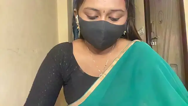 Snapshot of Pavani-Sexy chatting on February 26, 4:07 pm Pavani-Sexy online show from February 26, 4:07 pm