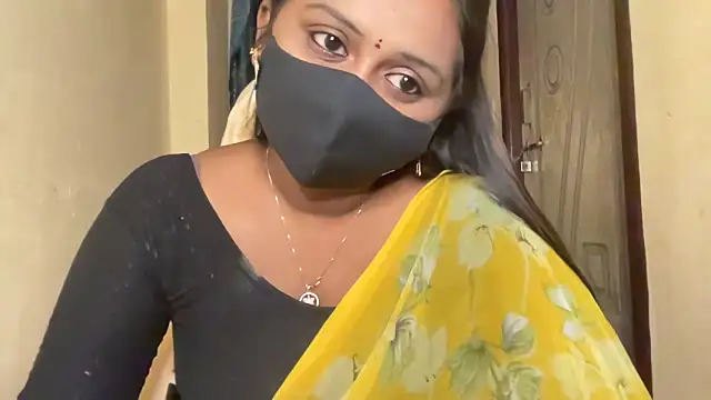 Snapshot of Pavani-Sexy chatting on February 25, 7:36 pm Pavani-Sexy online show from February 25, 7:36 pm