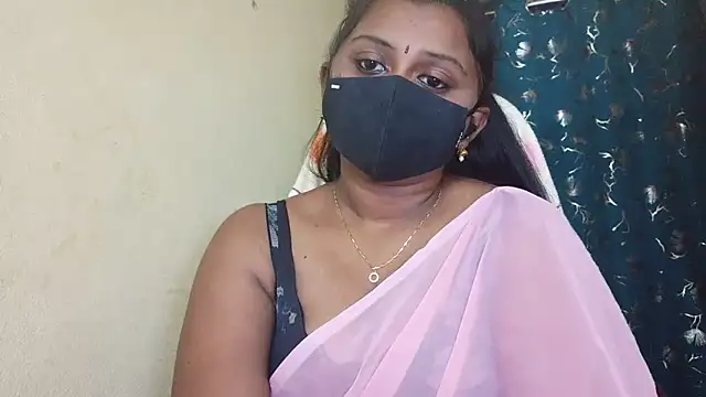 Snapshot of Pavani-Sexy chatting on June 3, 5:50 pm Pavani-Sexy online show from June 3, 5:50 pm