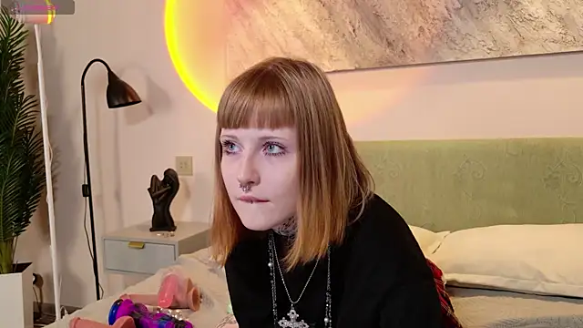 MilkMeSoftly online show from April 18, 8:27 am