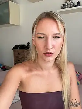NattieBoo online show from July 1, 7:20 am