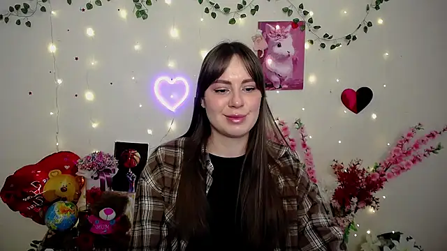 Amanda Bright  online show from March 4, 7:27 am