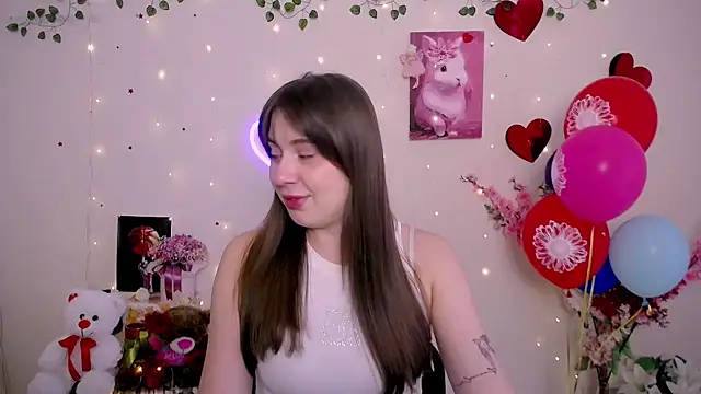 Amanda Bright  online show from March 28, 9:32 am