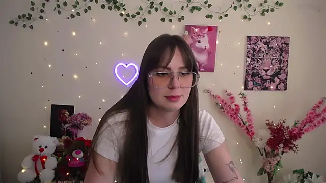 Amanda Bright  online show from May 22, 10:24 am
