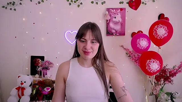 Amanda Bright  online show from March 29, 9:33 am