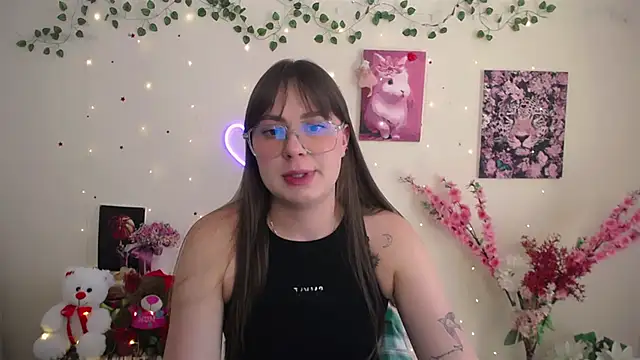 Amanda Bright  online show from May 21, 10:12 am