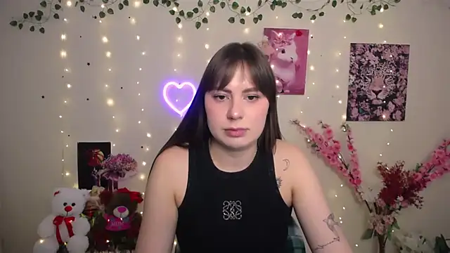 Amanda Bright  online show from May 10, 8:51 am
