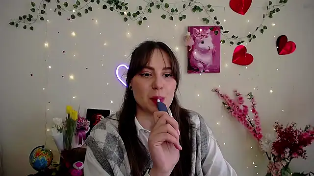 Amanda Bright  online show from March 10, 7:34 am