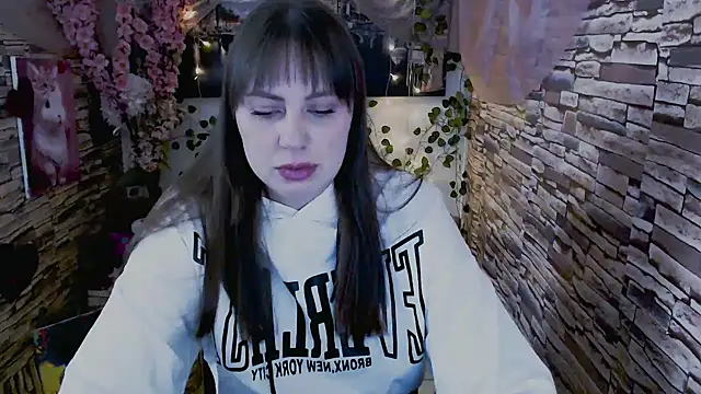 Amanda Bright  online show from September 25, 7:14 am