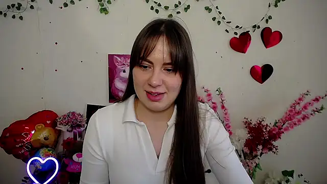 Amanda Bright  online show from March 3, 8:10 am