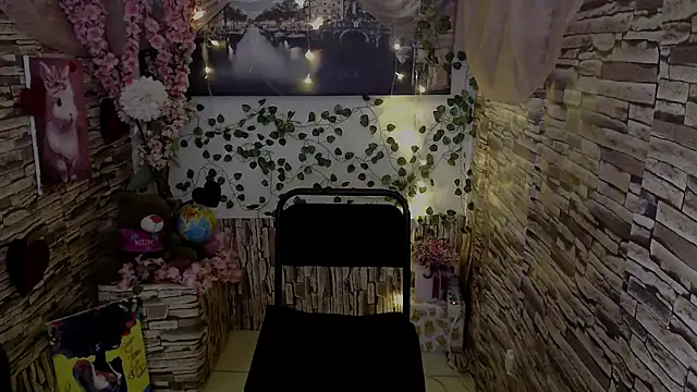 Amanda Bright  online show from October 27, 7:53 am