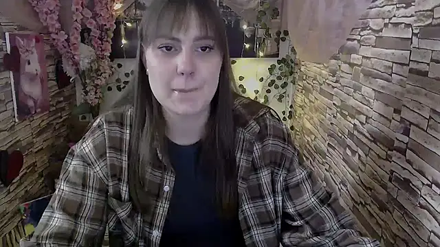 Amanda Bright  online show from October 13, 6:59 am