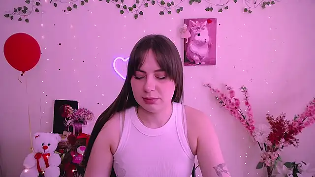 Amanda Bright  online show from April 19, 8:48 am