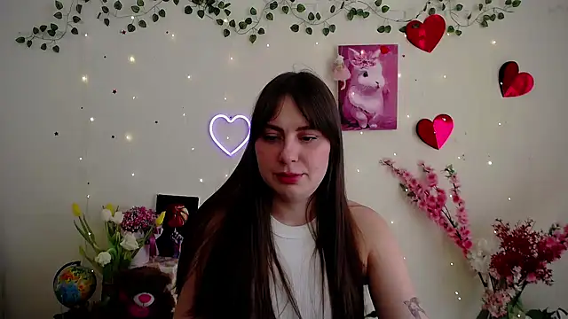 Amanda Bright  online show from March 13, 11:26 am