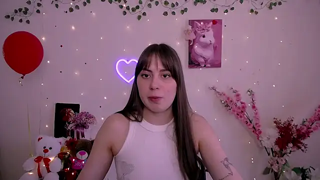 Amanda Bright  online show from April 8, 10:39 am