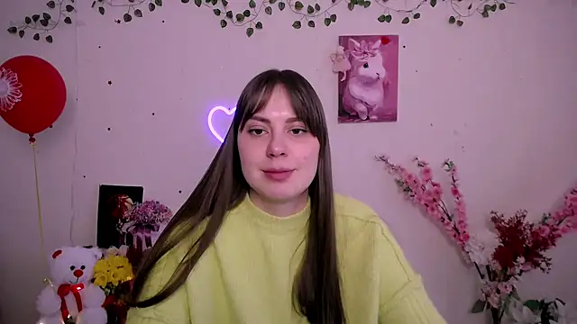 Amanda Bright  online show from April 10, 8:32 am