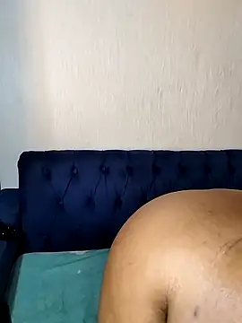Snapshot of SeductionBoobs chatting on May 13, 9:38 am SeductionBoobs online show from May 13, 9:38 am