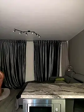 Elizebeth Parker online show from January 8, 10:16 pm