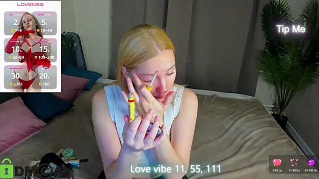 Anna Chelsea online show from December 18, 12:49 am