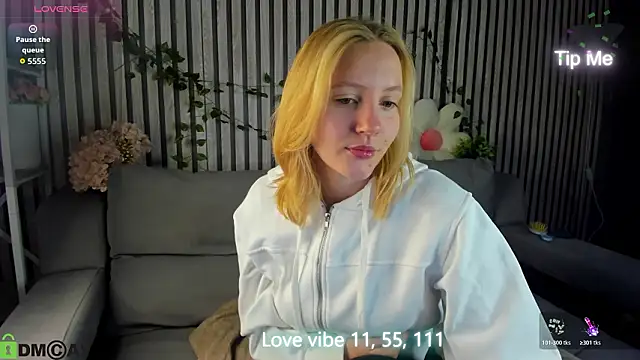 Anna Chelsea online show from March 4, 1:02 am