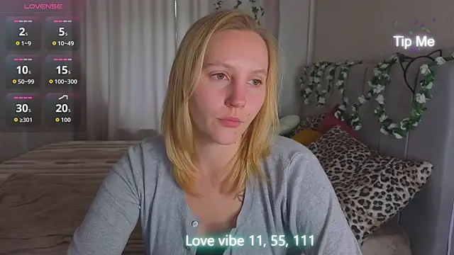 Anna Chelsea online show from May 13, 1:01 am