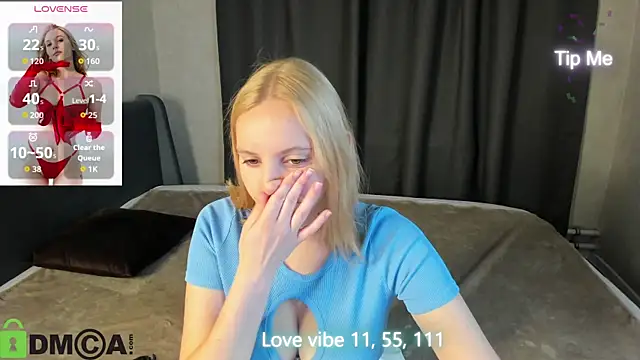 Snapshot of Anna_Chelsea chatting on October 9, 11:27 pm Anna Chelsea online show from October 9, 11:27 pm