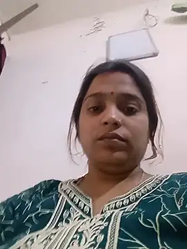Snapshot of Trisha_71 chatting on June 16, 5:18 am Trisha 71 online show from June 16, 5:18 am