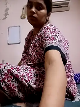 Snapshot of Trisha_71 chatting on July 12, 5:41 am Trisha 71 online show from July 12, 5:41 am