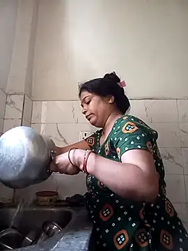 Snapshot of Trisha_71 chatting on September 24, 3:24 am Trisha 71 online show from September 24, 3:24 am