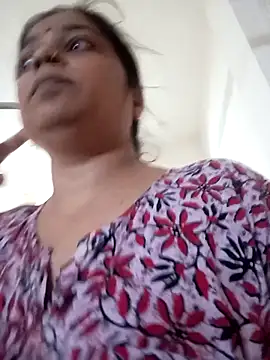 Snapshot of Trisha_71 chatting on September 25, 5:13 am Trisha 71 online show from September 25, 5:13 am