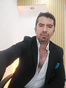 JuanKFit 45 online show from April 15, 3:49 pm