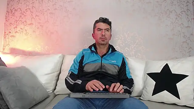 JuanKFit 45 online show from November 7, 1:37 pm