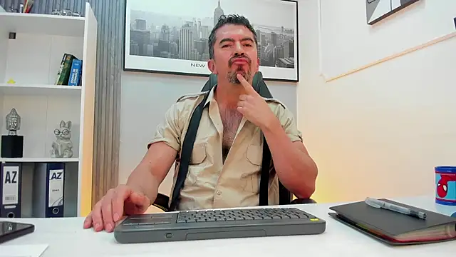 JuanKFit 45 online show from July 28, 4:31 am