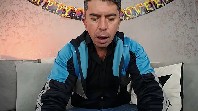 JuanKFit 45 online show from October 24, 1:54 pm